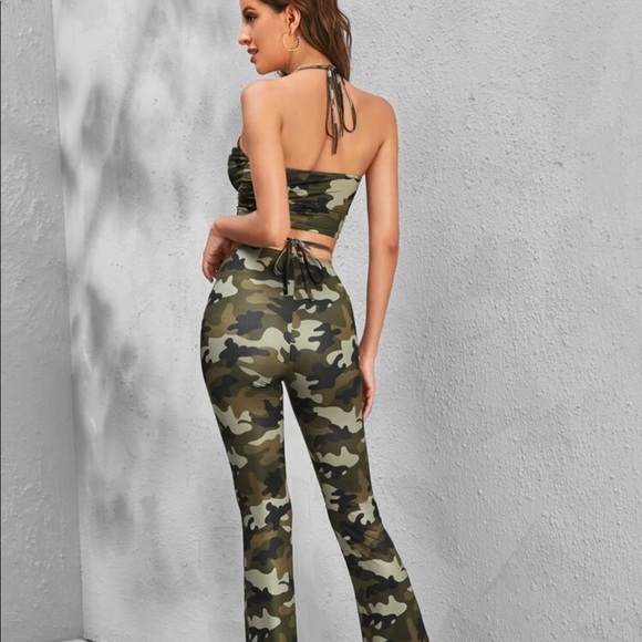 Camo print ruched front crop halter & pants - Picture 5 of 6